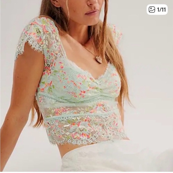 New Free People Garden Party Floral Lace Crop Top - Picture 2 of 9